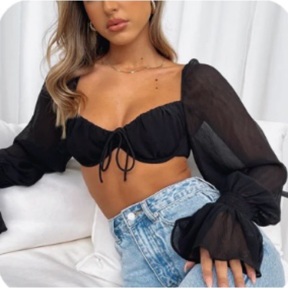 NWT White Fox Boutique Memorable Moments Long Sleeve Crop Top